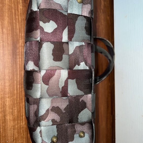 Harveys Seatbelt Cami tote bag - Picture 4 of 9